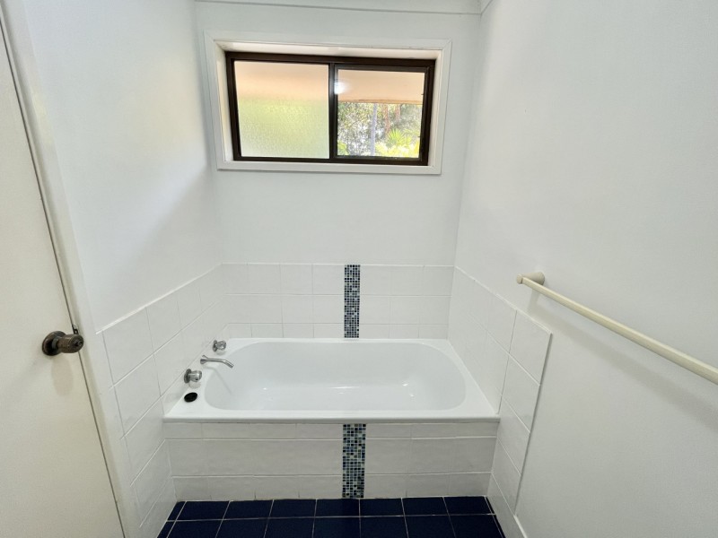 12 Drury Close, Old Bar NSW 2430