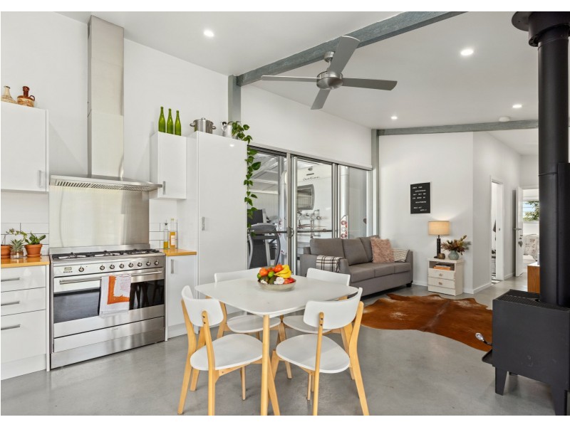 515 Manning Point Road, Oxley Island NSW 2430