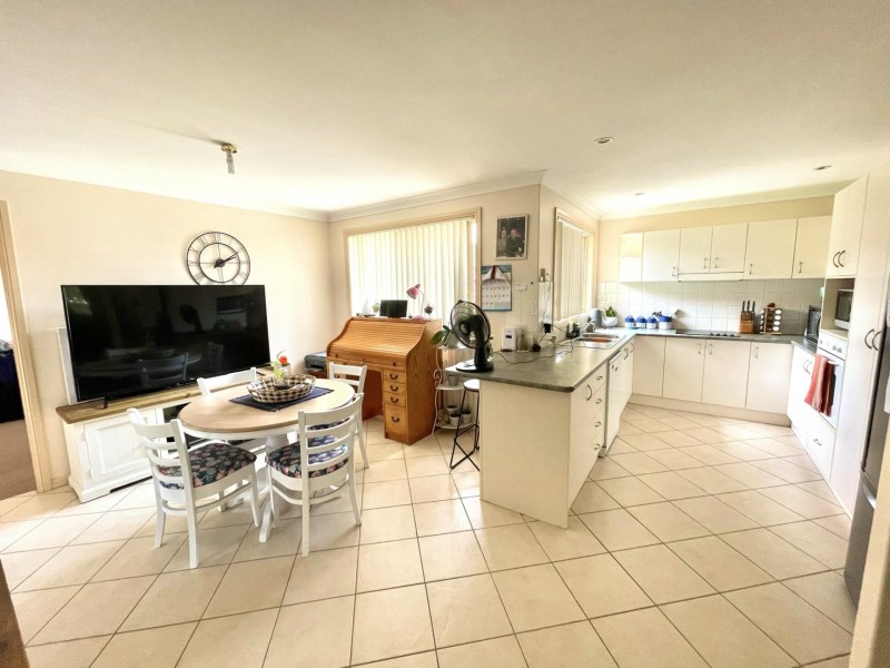 2/6 Rushby Drive, Old Bar NSW 2430