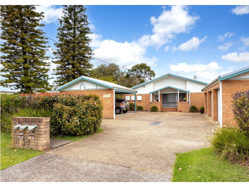 2/26 Old Bar Road, Old Bar NSW 2430