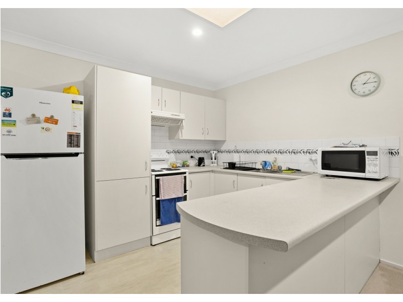 2/26 Old Bar Road, Old Bar NSW 2430