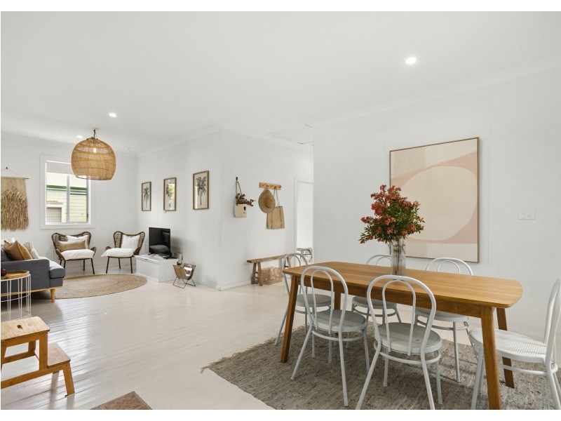 64 Commerce Street, Taree NSW 2430