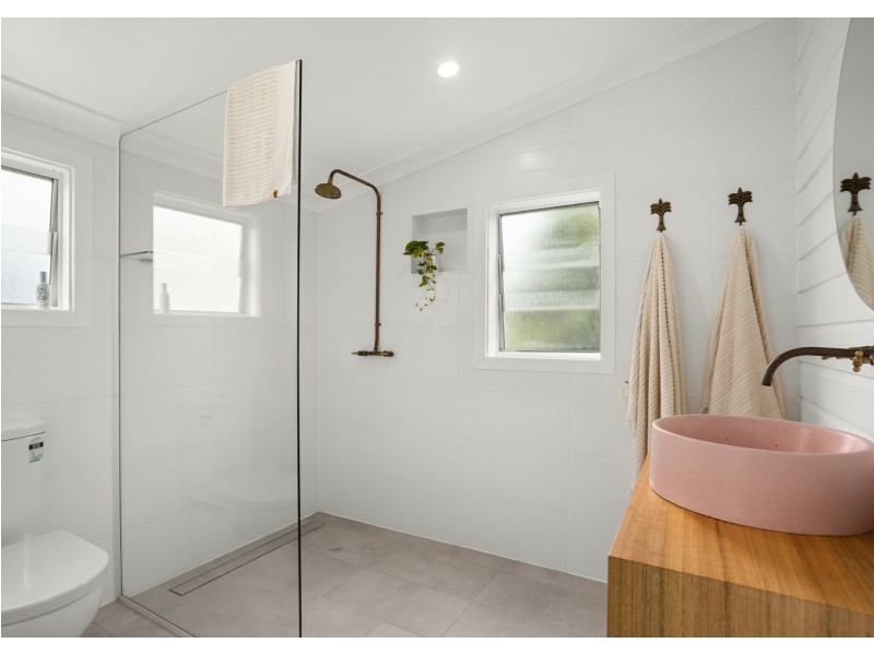 64 Commerce Street, Taree NSW 2430