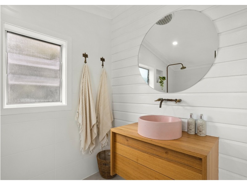 64 Commerce Street, Taree NSW 2430