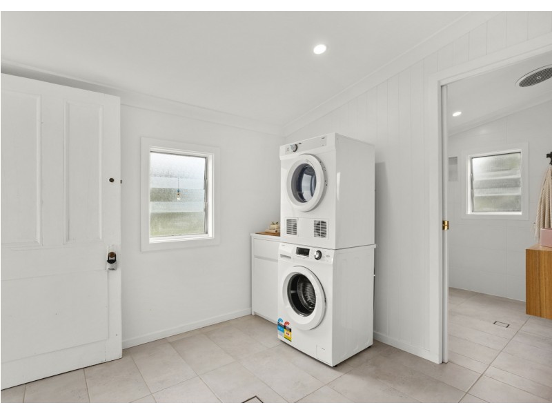 64 Commerce Street, Taree NSW 2430