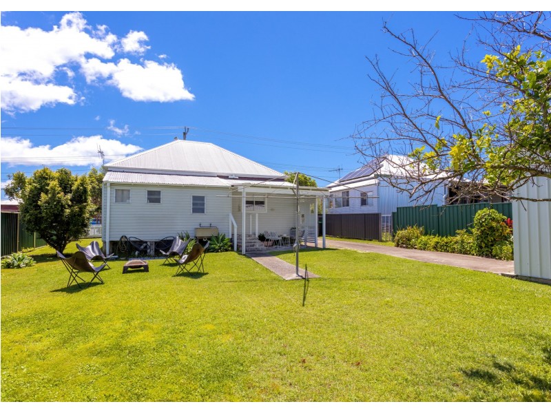 64 Commerce Street, Taree NSW 2430