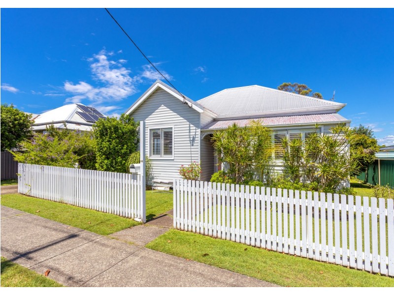 64 Commerce Street, Taree NSW 2430