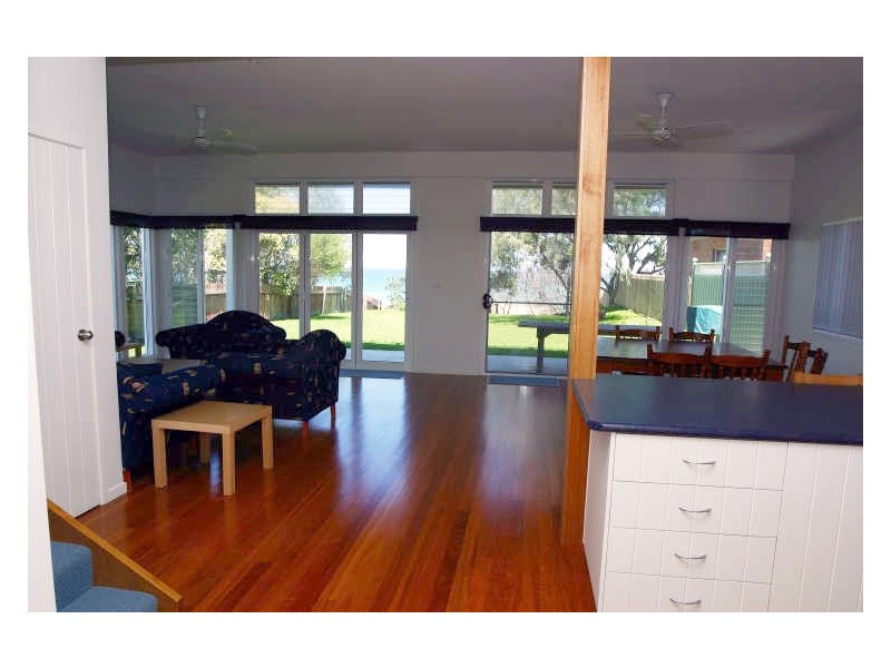 10a Lewis Street, Old Bar NSW 2430