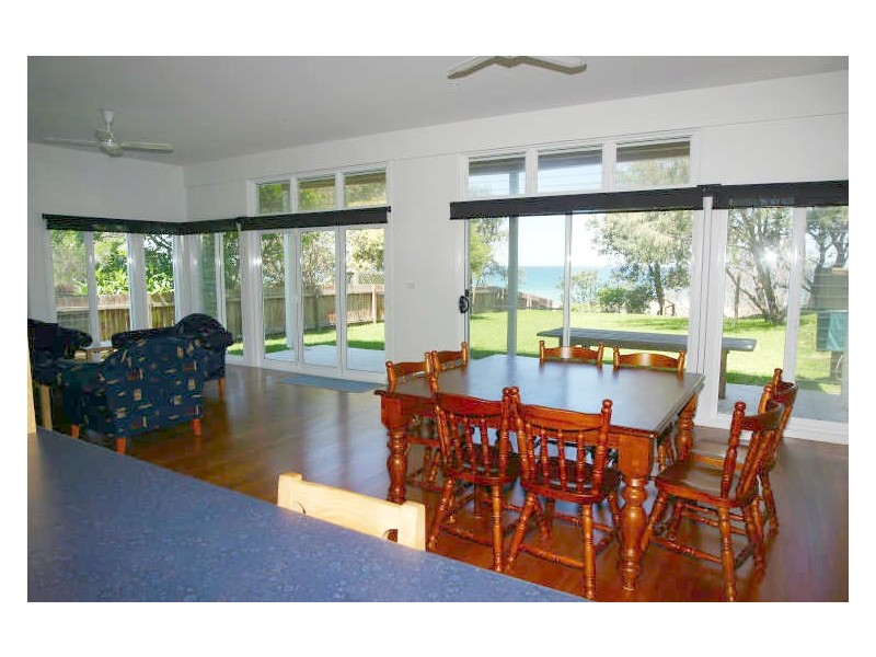 10a Lewis Street, Old Bar NSW 2430
