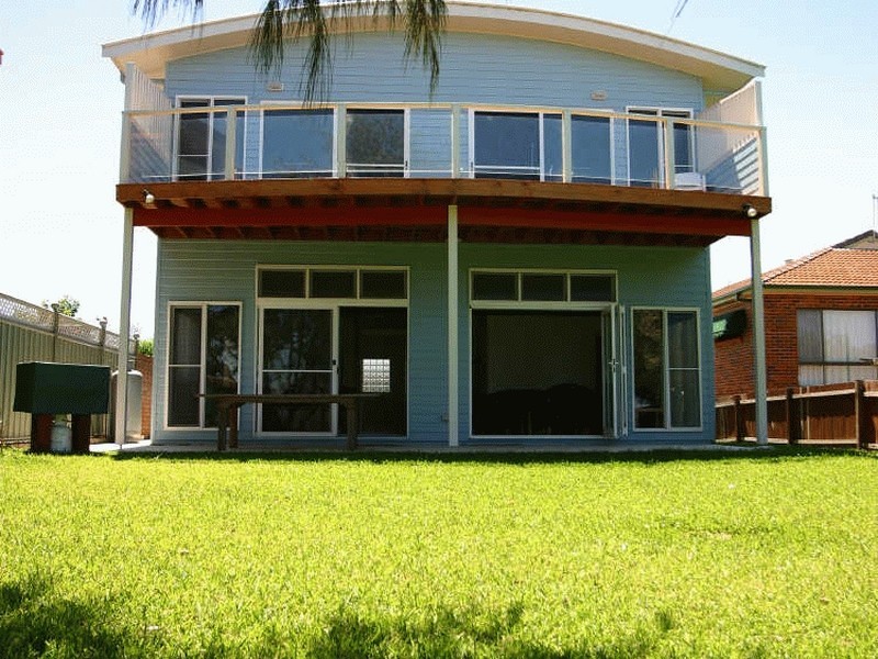 10a Lewis Street, Old Bar NSW 2430