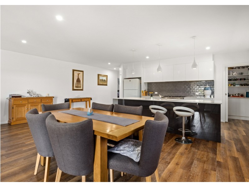 21 Mariner Avenue, Old Bar NSW 2430