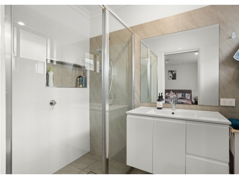 21 Mariner Avenue, Old Bar NSW 2430