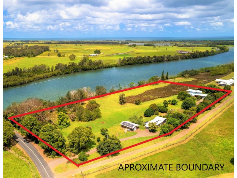 838 Manning Point Road, Oxley Island NSW 2430