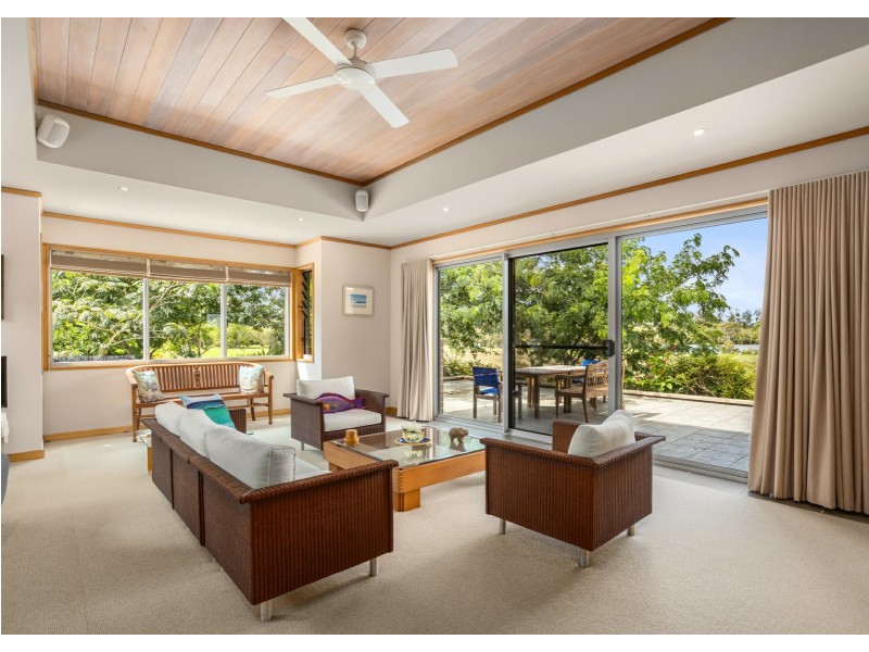 838 Manning Point Road, Oxley Island NSW 2430