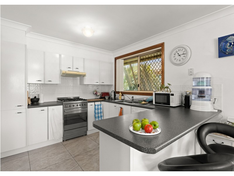 1/74 Old Bar Road, Old Bar NSW 2430