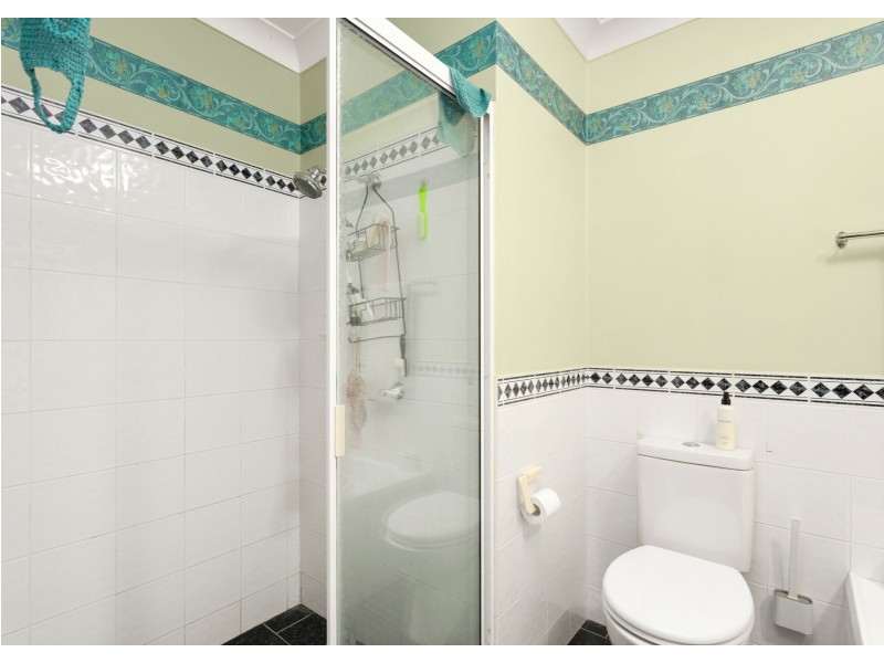 1/74 Old Bar Road, Old Bar NSW 2430