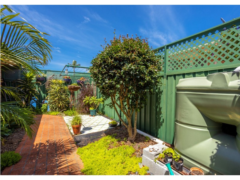 1/74 Old Bar Road, Old Bar NSW 2430