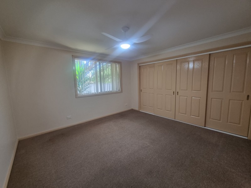 2/6 Rushby Drive, Old Bar NSW 2430