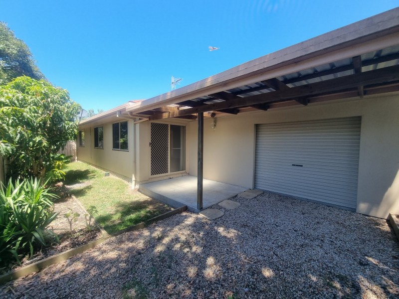 2/6 Rushby Drive, Old Bar NSW 2430