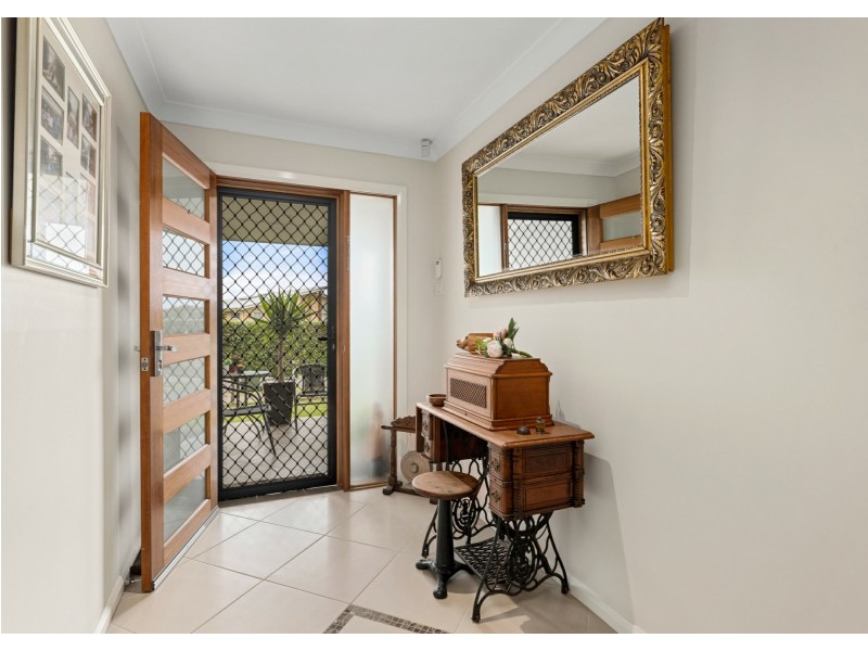 44 Bluehaven Drive, Old Bar NSW 2430