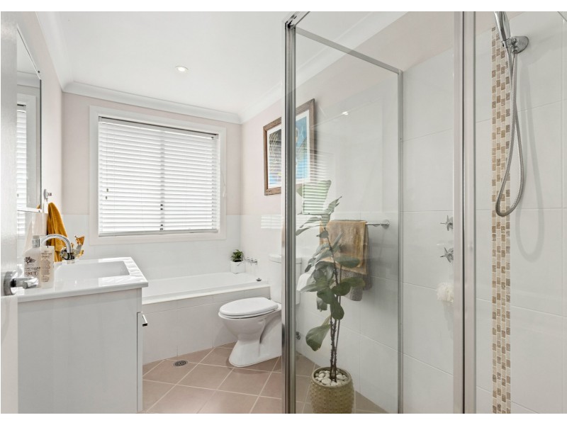 44 Bluehaven Drive, Old Bar NSW 2430