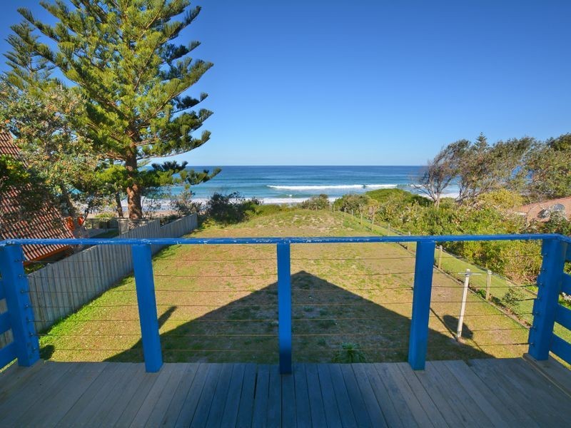 16 Lewis Street, Old Bar NSW 2430