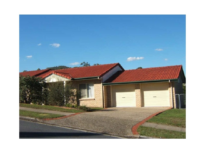 19 Mukurta Street, Chapel Hill QLD 4069