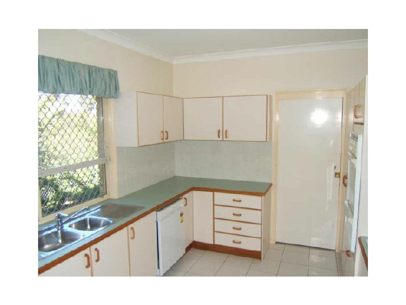 19 Mukurta Street, Chapel Hill QLD 4069