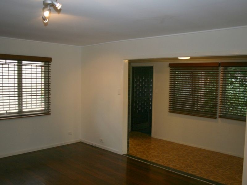 79 Marshall Lane, Kenmore QLD 4069