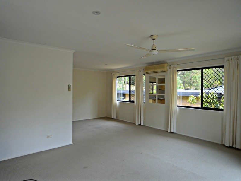 33 Twilight Street, Kenmore QLD 4069