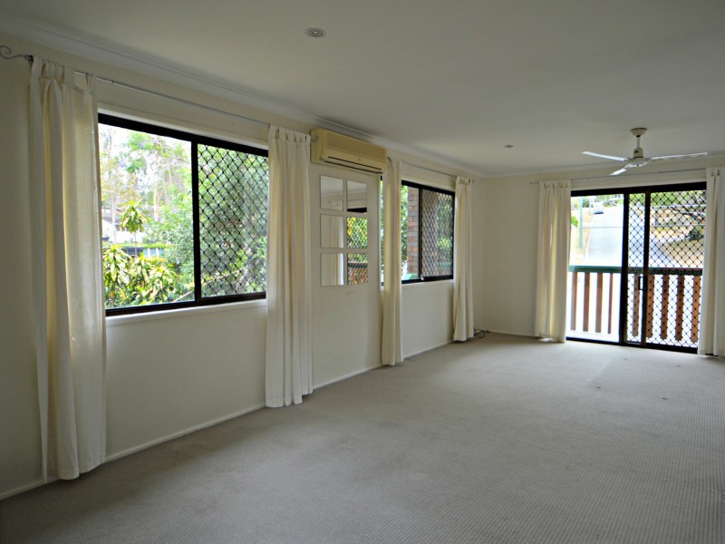 33 Twilight Street, Kenmore QLD 4069