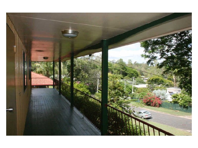 13 Foinaven Street, Kenmore QLD 4069