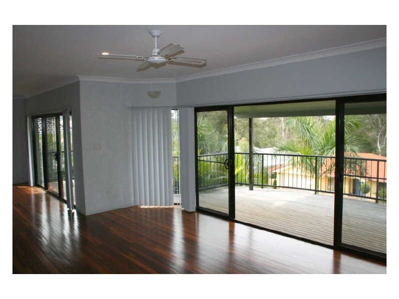 23 Carissa Place, Chapel Hill QLD 4069
