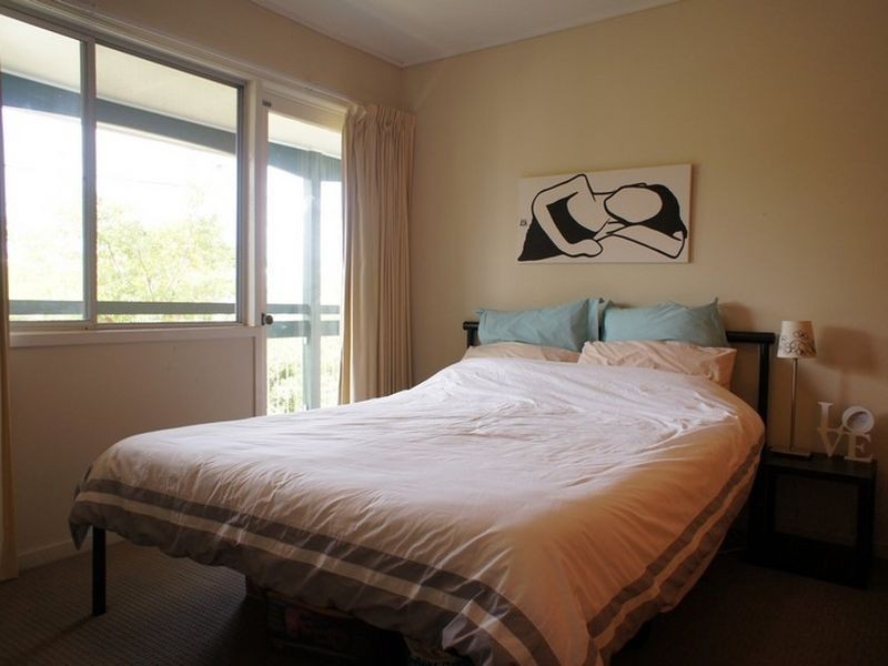 7 Gilruth Road, Kenmore QLD 4069