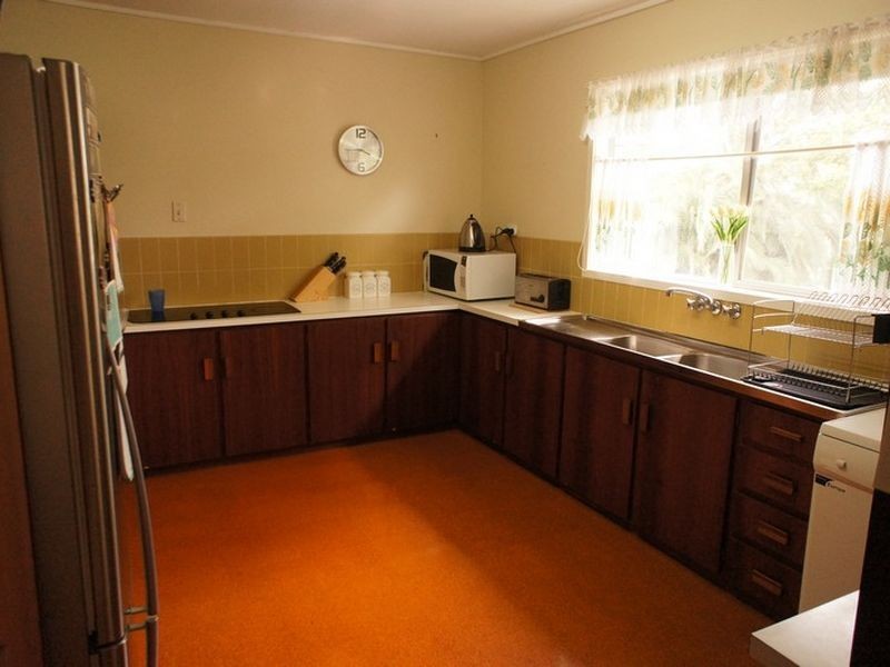 7 Gilruth Road, Kenmore QLD 4069