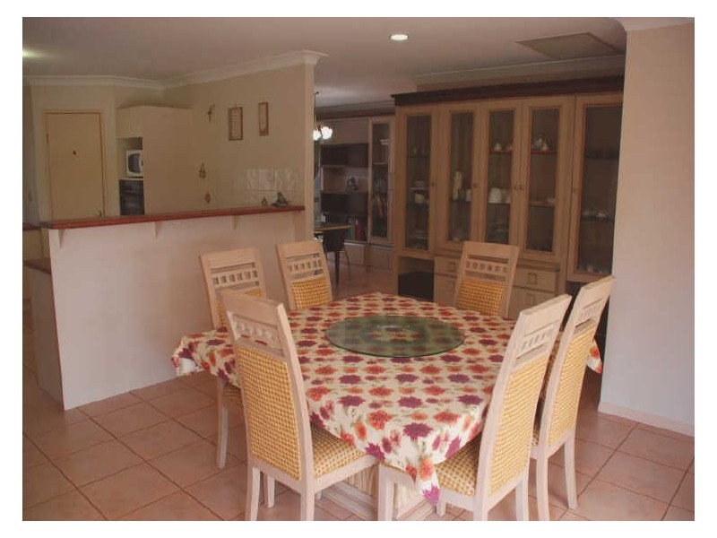 6 Summerfield Place, Kenmore QLD 4069