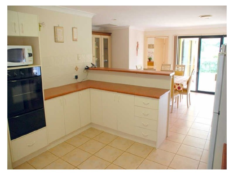 6 Summerfield Place, Kenmore QLD 4069