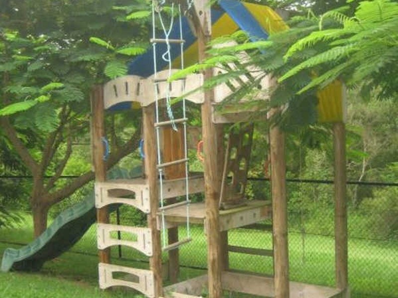 11 Satin Wood Place, Chapel Hill QLD 4069