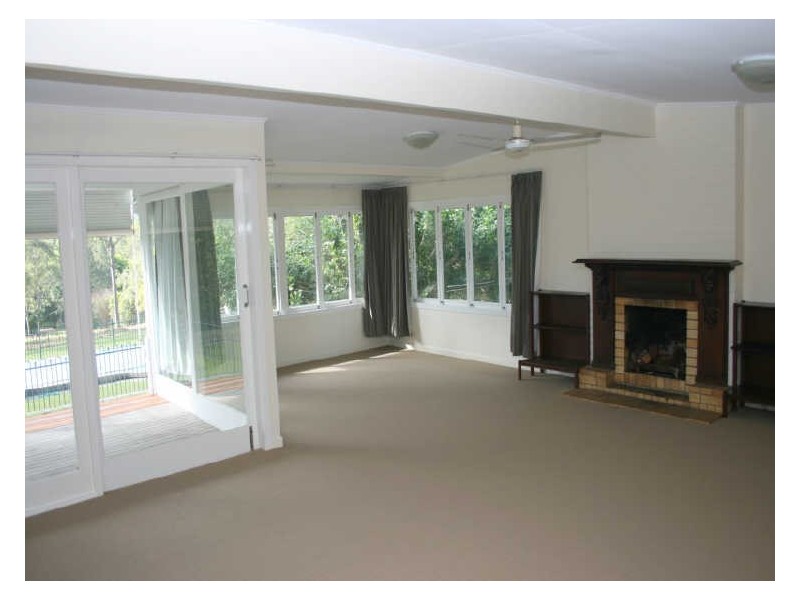 11 Wybelenna Street, Brookfield QLD 4069