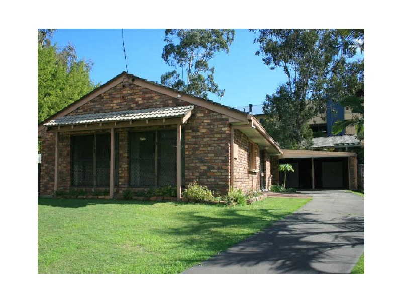 10 Cranwood Street, Kenmore QLD 4069