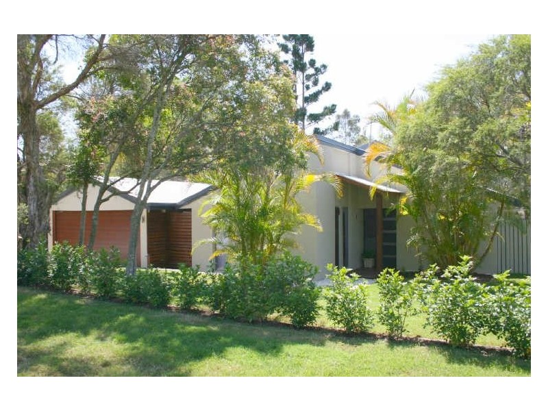 10 Diamantina Street, Chapel Hill QLD 4069