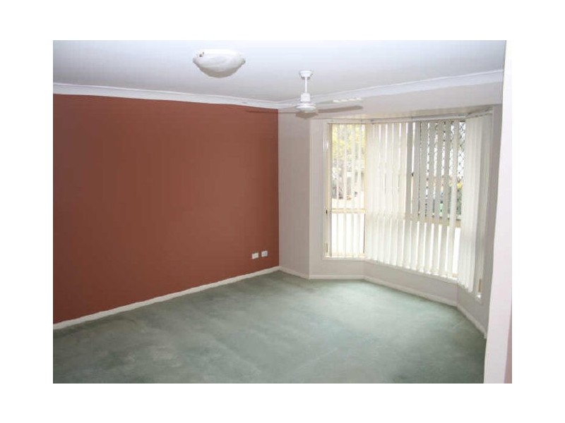 18 Chapman Place, Oxley QLD 4075