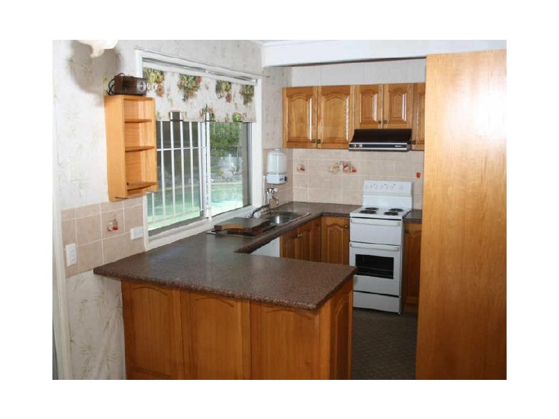 22 St Albans Street, Kenmore QLD 4069