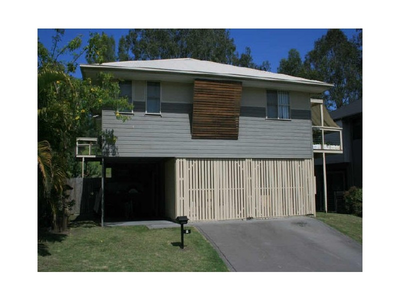 79 Palm Street, Kenmore QLD 4069