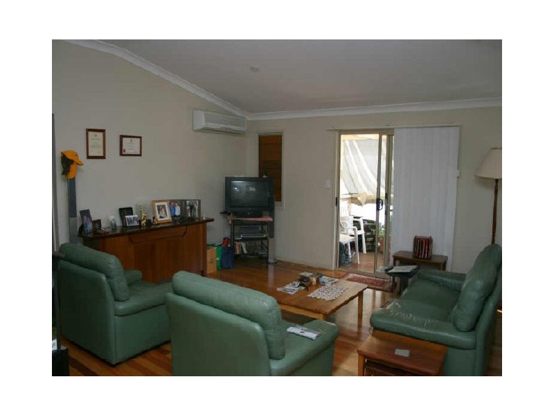 79 Palm Street, Kenmore QLD 4069