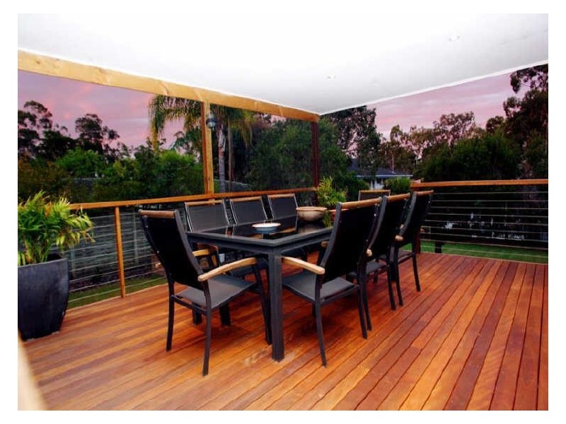 2 Gayna Street, Kenmore QLD 4069