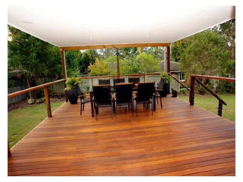 2 Gayna Street, Kenmore QLD 4069