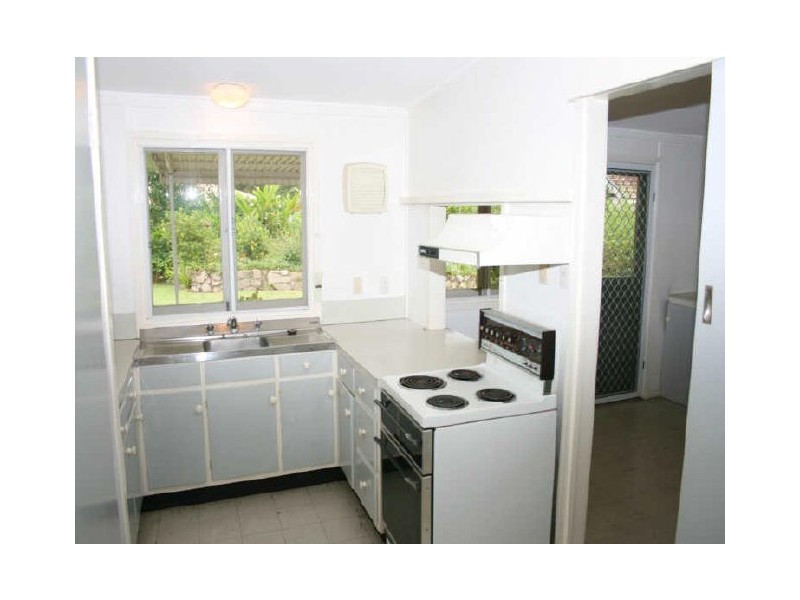 76 Kenmore Road, Kenmore QLD 4069