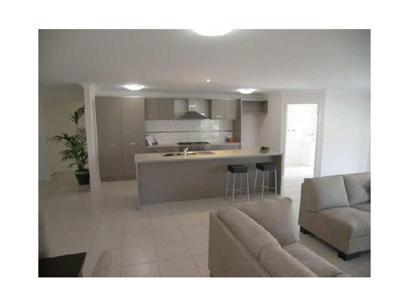 4 Corymmbia Street, Bellbowrie QLD 4070