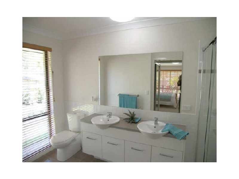 4 Corymmbia Street, Bellbowrie QLD 4070